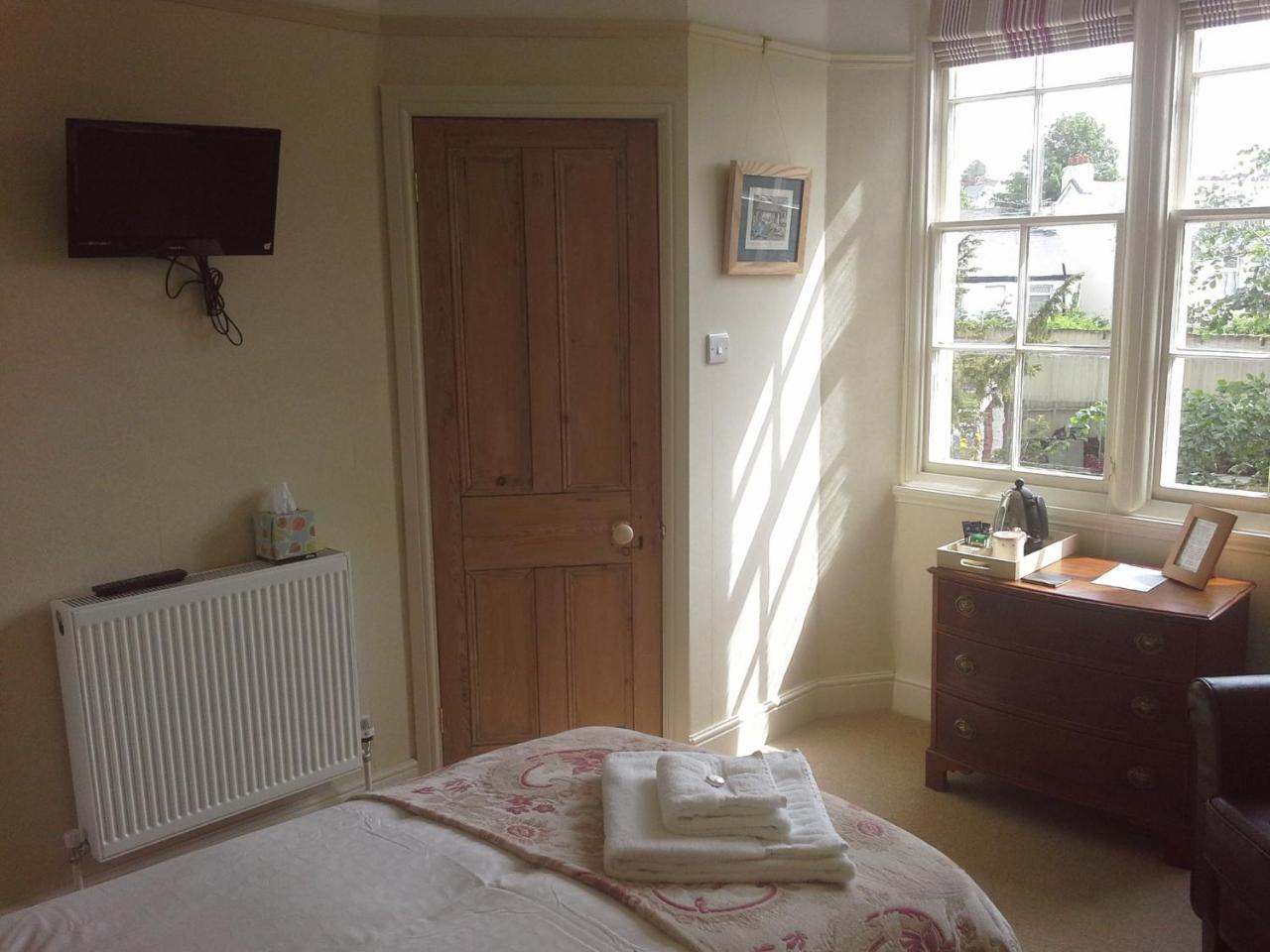 The Old Vicarage B & B Barnstaple Exterior foto